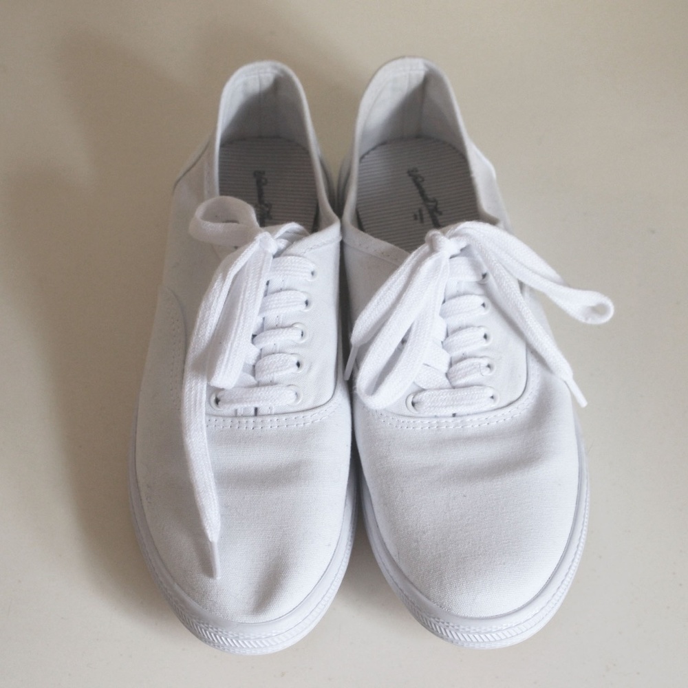 NWOT Target White Canvas Sneakers